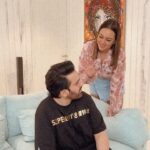 Sonakshi Sinha Instagram - Bhai Bhai, #RakshaBandhan is just around the corner and @itssoezi to make your sister smile! And girls #ITSSOEZI to scam your bros for the best gift ever 😜 Check out our #HeySister collection now and make sure they get you your favorite sets! 💅 #Reels #ReelItFeelIt #Explore #RakhiSpecial #SOEZI