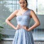 Sonal Chauhan Instagram - Diamonds aren’t rare …. But there are rare diamonds 💎🧊💎 . . . . . . . . . . . . . . . . . . . . . . . . 👗@archanaraolabel 👠 @renecaovilla Earrings @thetrinkaholic HMU @vijaysharmahairandmakeup Styling @d_devraj @manogna_gollapudi Photographer @shareefnandyala #ॐ #love #sonalchauhan #gold #dress #sonalchauhanstylefiles #tuesday #sonalchauhancloset Hyderabad City, India