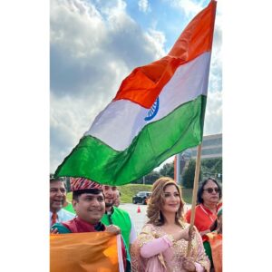 Sonali Bendre Instagram - Took a little bit of home to Atlanta… 🇮🇳 #HappyIndependenceDay Atlanta, Georgia