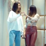 Sonam Bajwa Instagram - Kal raati supne ch gall hoyi aa ❤️ Gallan gallan vice izhaar ho gya ae …. #RabbaMainu #JindMahi #5Aug @gurnambhullarofficial @ajaysarkaria @sonambajwa @whitehillmusic @urban_mediaa