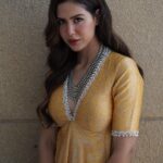 Sonam Bajwa Instagram - 1 day to gooooo Jind Mahi releasing worldwide tomorrow 🤍