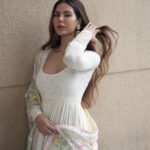Sonam Bajwa Instagram - Jind Mahi releasing worldwide in just 4 daysssssss ❤️ 5th August 2022