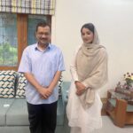 Sonia Mann Instagram - Politics apart, this man has actually changed the politics! Happy Birthday day Sir . Best of my wishes for your future and your future endeavours. Let me mention one thing Shaheed Bhagat Singh and Dr BR Ambedkar in one frame is the benchmark of the politics of our times. Keep on upholding it! @arvindkejriwal @bhagwantmann1