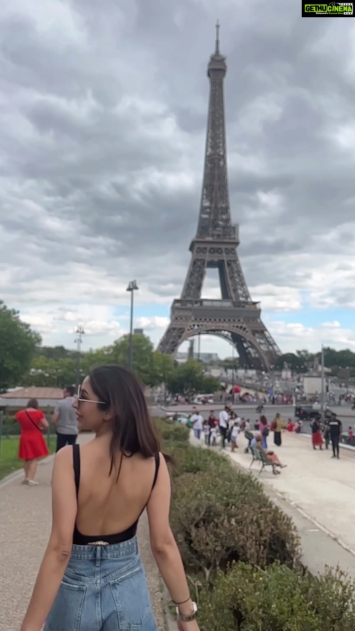 Sophie Choudry Instagram - Paris is always a good idea❤️ #paris #traveldiaries #eiffeltour #louvre #arcdetriomphe #champselysees #tukahaan #travelreels #sophiechoudry Paris , The City Of Love