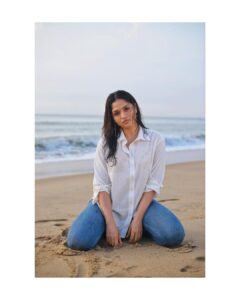 Sunaina Instagram - 🌦 @the.portrait.culture @sat_narain @praveenbabu96 @andybrandyy Styled by @theresa.shalini