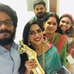 Swasika Instagram - Family strength ❤️❤️❤️ Always with me🤗🤗🤗🤗 @girija.vijayan.127 @____silver_moon @gkl.gokulggopakumar @d_maverick_ @badrinathkrishnan @star_magic_official_fans_group #swasikavj #familytime #happiness #actress#keralastatefilmawards #malayalammovies #vasanthimovie # Tagore Theatre