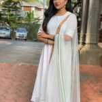 Swasika Instagram - Good morning to all Happy Republic Day Redcarpet shoot Republic Day spcl episode today @9pm MUA @abilashchicku Wearing @thesoulkochi Thank u Stylist @nithinju Nose pin @ruhincollectionz #swasikavj #tvshow #anchor #insta #republicday #actresslife #