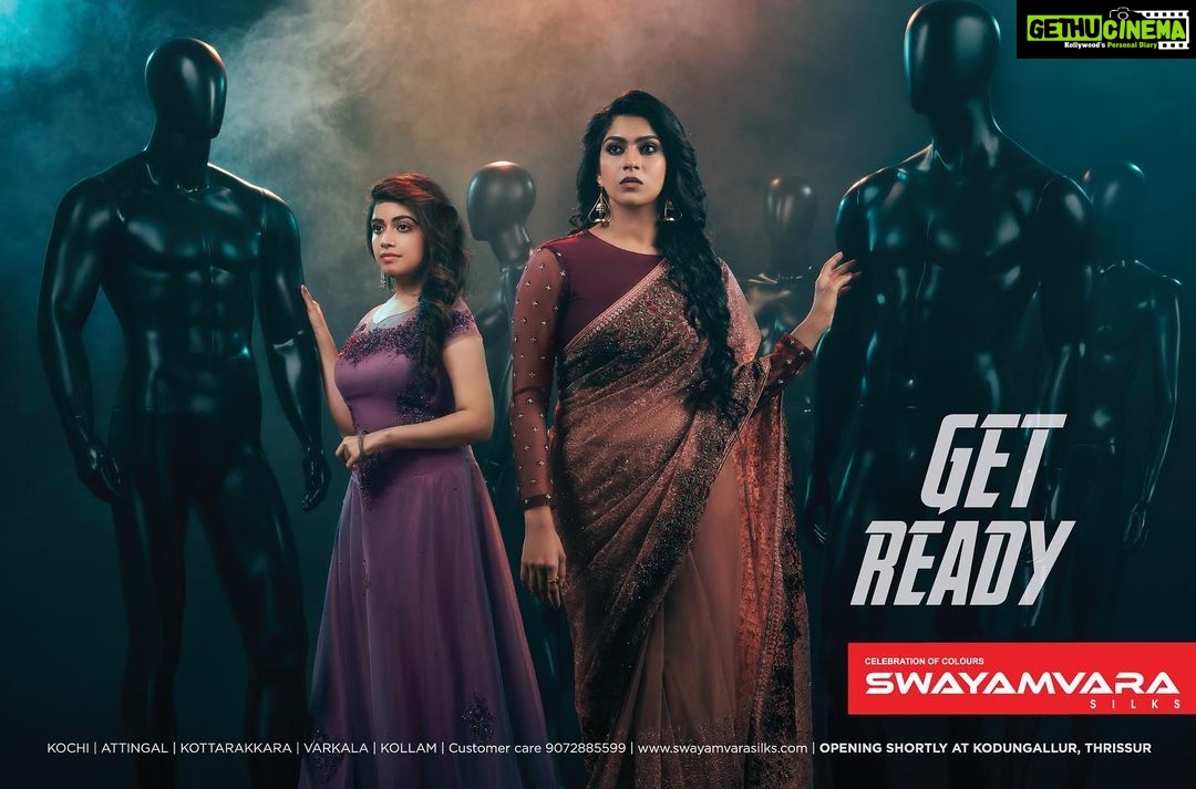 Swasika Instagram - GET READY @swayamvarasilksindia Production house: @dravya.concepts Director: @najmalmarath Creative Director: @nisar7922 Photographer: @shafishakkeer Costume: @amrutha_c_r Art:@sunil__george_ Hair & MUA: @shiva_makeover , @vijilsmakeover Image Retouch: @murugaraj_raghavan Manager - Dravya Concepts: @hasil_asi BTS : @sachinmohandasphotography Photography Asst: @abin_km_ Production Manager: @am_haadil Studio: @threedotsfilmstudio Makeup for me @mukeshmuralimukesh @swasikavj @me.radhakrishnan . . . #swayamvarasilksindia #likes #like #follow #likeforlikes #love #instagood #instagram #followforfollowback #followme #photooftheday #bhfyp #instalike #photography #swasikavj #anjukurian #amrithasuresh#lakshminakshatra#