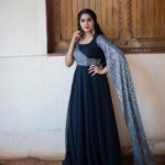 Swasika Instagram - Hi Guys 🤗🤗🤗🤗 ❤️❤️ MUA @abilashchicku Stylist @nithinju 📷 @__shankar_lal__ @wander_boy_360 Wearing @deeps chic Designer boutique