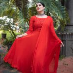 Swasika Instagram - All time fav Red ❤️❤️ Wearing @anjali_varma_official MUA @monish_mathai_makeup_artist_ 📷 @__shankar_lal__ Stylist @nithinju Jewelleries @nusa.collections