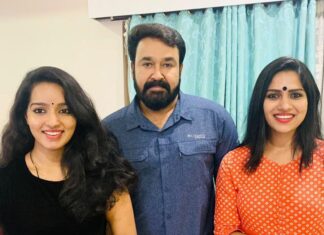 Swasika Instagram - Our Xmas celebration 🎉 🎉🎉🎉🎄🎄 with our lalettan🎄🎄🎄 Sweet and lovely cute moment🎉🎉🤗🤗 thank u laletta @mohanlal @mohanlal____official______fc