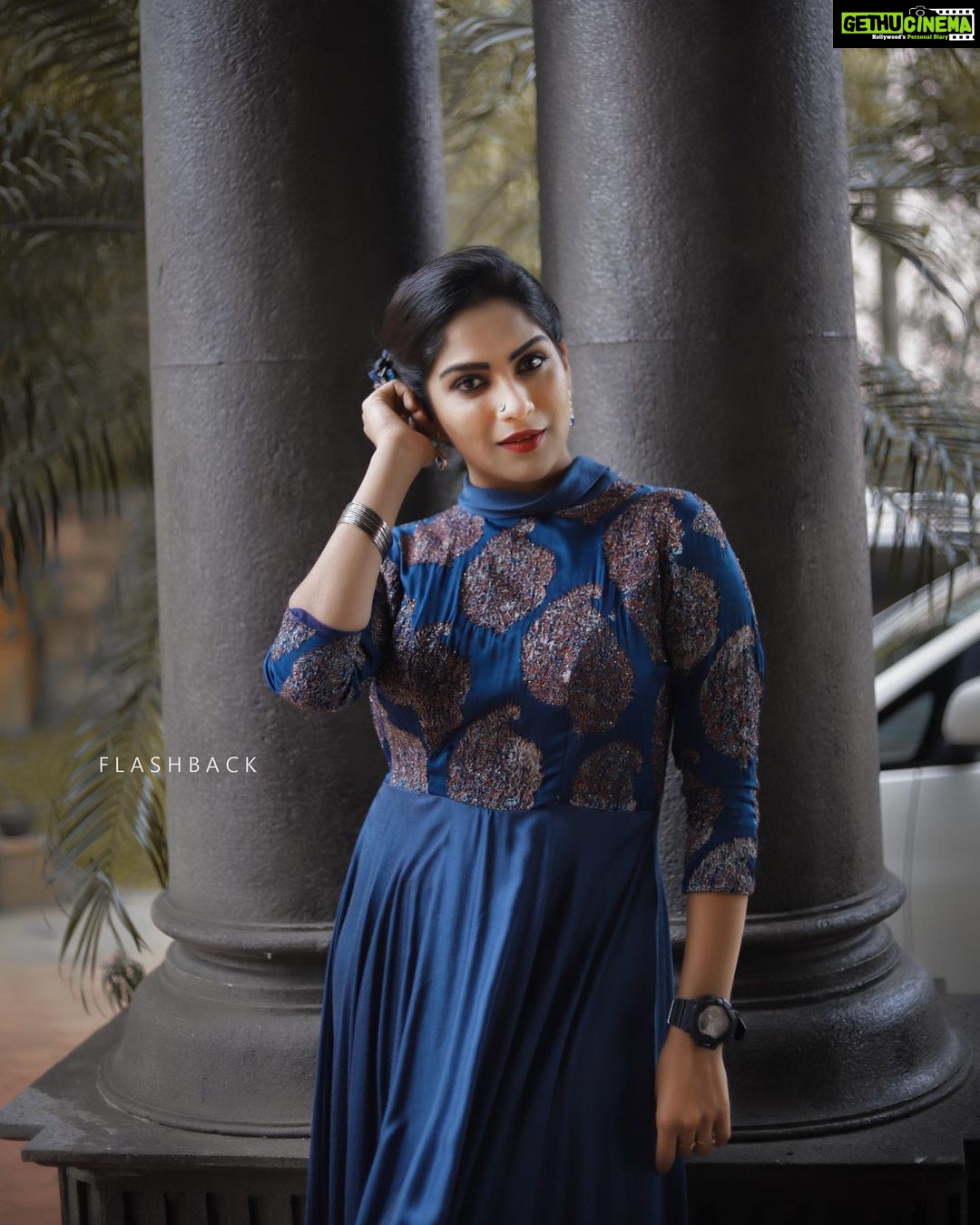 Swasika Instagram - Let’s be different ❤️ Thank u @anjali_varma_official for this outfit @monish_mathai_makeup_artist_ MUA @nithinju stylist 📷 @__shankar_lal__ @wander_boy_360 #redcarpet #anchorlife #nytpost #swasikavj #swasika #vasanthimovie #lakshminakshathra#amritatvprogram#