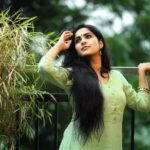 Swasika Instagram - Today’s colour is green 🌿☘️ @jugalbandhi @kunjippaaru @movie__gasm #actors #actresslife #malayalamcinema