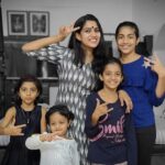 Swasika Instagram - Anna , Aelu, Rosu & Anice@ Kunjanaaa @advthomasanakkallunkal @badrinathkrishnan 😊😊😊😊😊