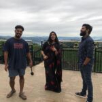 Swasika Instagram - Most happiest Location @kudukku2025_movie Shoot#chilling#enjoythelittlethings#climate #movie #songshoot❤️luv #team @kudukku2025_movie @bilahari_experiments @abhimanue_viswanath @amal__nandiath @ram_mo_ @parakkatnatureresortmunnar