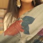 Swasika Instagram – Presenting To you…. For you…. By Swayamvara silks….the newly launched designer tusser silk.

@swayamvarasilksindia 

#silksarees #tussersilksaree #werlidesign#tussarsilk #tussersilksareescollection #swayamvarasilks #sareelovers #housewife #women #ladies #fashionstyle #new #actresslyf