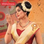 Swasika Instagram - Swayamvara silks onam collections @swayamvarasilksindia Photography @arshalphotography MUA @abilashchicku Stylist @leirakuncysiby #saree#sareelovers#setsaree#onam#