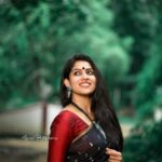 Swasika Instagram – Am filled with love ❤️ 

Pic courtesy @ajmal_photography_
Saree by @saatvati

#sareelover #blacksaree #boutiquestyle #simple #tradition #actress Muvattupuzha, India