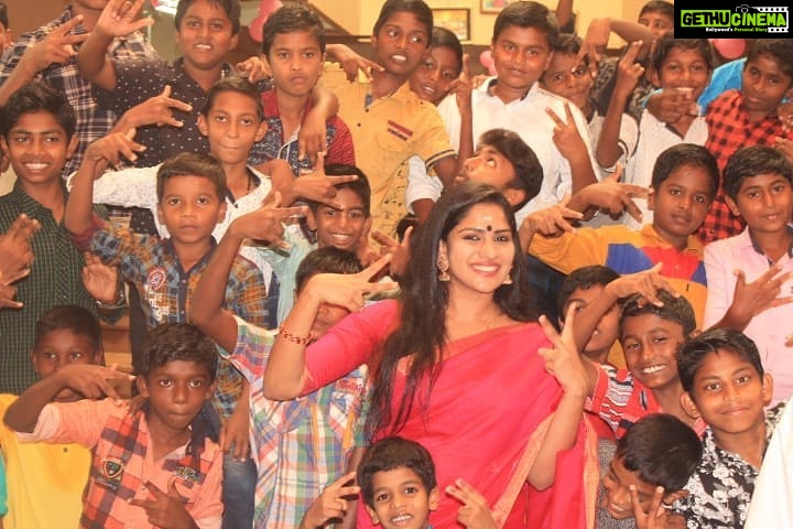 Swasika Instagram - Happy children’s day 😃😃😃children’s day spcl pic #kidish_club #kuttieschutties #blablabla #innocent #beingkidagain
