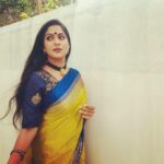 Swasika Instagram – Ramu kariat awards 2020😊
#sareelook😍 #sareelover#silksarees #traditonallook #sareesofinstagram #actresslife #awardfunction#swasika