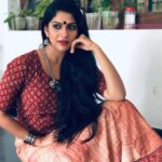 Swasika Instagram – #jugalbandhikochi #jugalbandhidress #traditional #mystyletoday #PMJpromotion#malayaligirl #pavadablouse #bindilover @jugalbandhi #jugalbandi#
Stylist-@revathi jugalbandi 
Make-up- jayesh