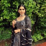 Swasika Instagram - 🖤 In Frame: @swasikavj Styling: @rashmimuraleedharan Wearing: @pothyskerala Hair&makeup: @sreshtamakeup Jewellery: @pothyskerala #swasika #costumeandstyling #flowerstv #rashmimuraleedharan #designer #stylist #malayalamactress Kochi, India