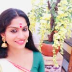 Swasika Instagram – #Happyvishu#vishukani #vushusadhya#vishuday#kannikonna#malayalamsong#kanan#actress#celebreation #serialset#swasikavj