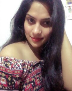 Swasika Instagram - #somebodytolove#stressrelief #artistsofinstagram #finehair#freestyle #relaxing #bedtimeselfie #selfygirl❤❤❤ #sleepygirl #actresslife #swasikavj #