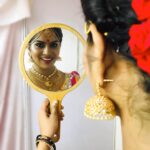 Swasika Instagram - #danceshow#manoramafest#Danceday#malayalamactress #tvserial #makeupby@abhilashchikku#tamilmixsong#actresslyf#perfomanceday#