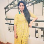 Swasika Instagram – #posingroutine #newcollection#kurthiiday #courtesy#@padmadalam#freehair #blackbindi#normality #clickbymyfrnd #practicetym #actresslife