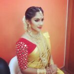 Swasika Instagram – #weedingdress #bridehairstyle #weedinstagram #shooting #serialversionweeding#episodelife #seethaserial #flowerstv#livetelecast #fullepisodeonyoutube# ##makeupndhairdo_done_by_ @abhilashchikku#thank u abhi