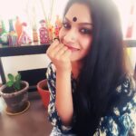 Swasika Instagram - #pictureday #homeselfy #warmlighting #selfyclick #freehair #casualstyle#nthngtodo #episodelife #artistsoninstagram #lovetodothis #swasikavj