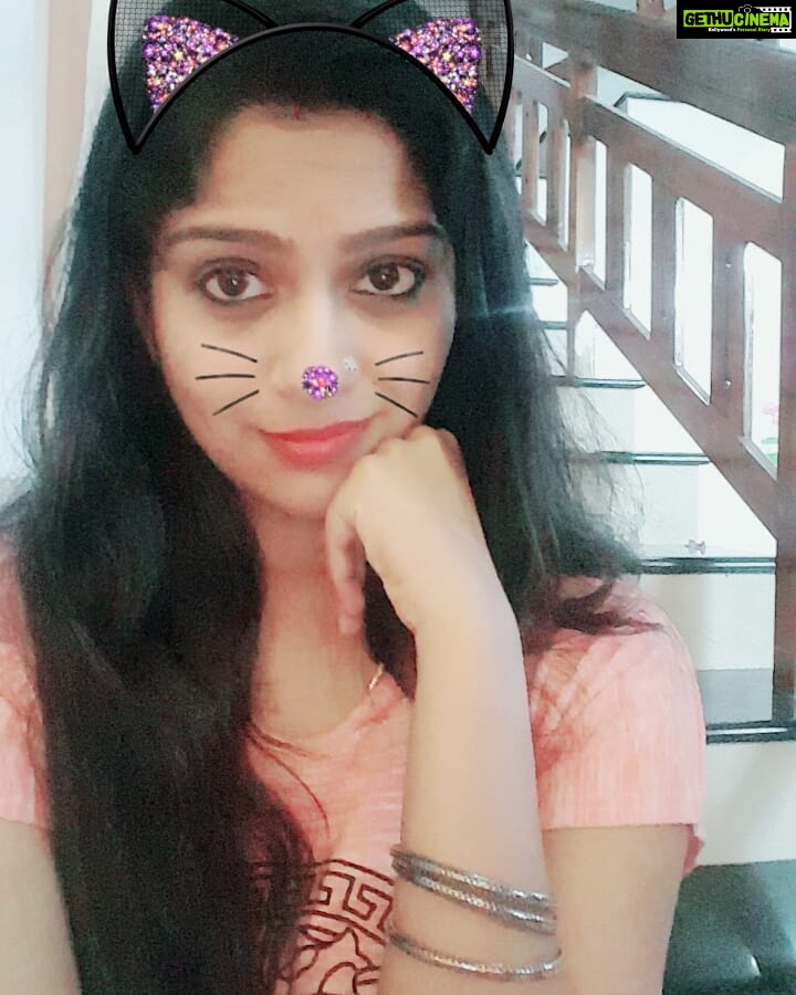 Swasika Instagram - #B612#newtympass#funnypics#hometime#nthng#chillax #crazypic#@home#catyypic#pink💗 #miaaavuuuu#