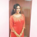 Swasika Instagram - #@kizmath_by_sidra_kadeeja#Mydesigner #@sidrakadeeja#lovely#handwork#greateffort#red#favcolor#newprgm#flowerstv#showtym #greenroomselfy#swasikavj