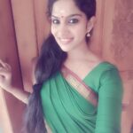 Swasika Instagram – #homely #greesaree#shootingtime #location #selfie #tvserial #flowerstv #seetha#swasikavj #indoor #eveningtime #cottonsaree #picoftheday