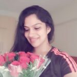 Swasika Instagram - #love#loveiseverything#lovequotes #happymorning#smile😁 #roses #symbol#beautiful #flowers#blossoms #happyvalentinesday#swasika