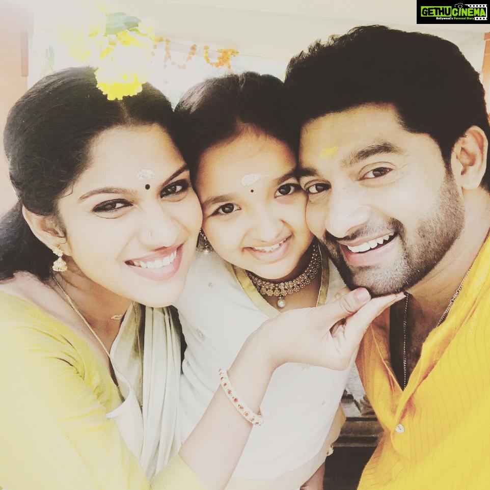 Swasika Instagram - #seethafamily#serial #shootingtime #lovestory #baby#hero#location #selfy #iphone5 #picoftheday #funtym#threeidiots😂