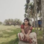 Swasika Instagram – #nature#greenery #piravam#paddyfield#coconut#kerala#godsowncountry#shootingtime #chinthavistayayaseetha