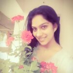 Swasika Instagram – #picoftheday#roses#morningmotivation#happiness#myfavorite#withoutmakeup#enjoythelittlethings#feelings#romatic#mood