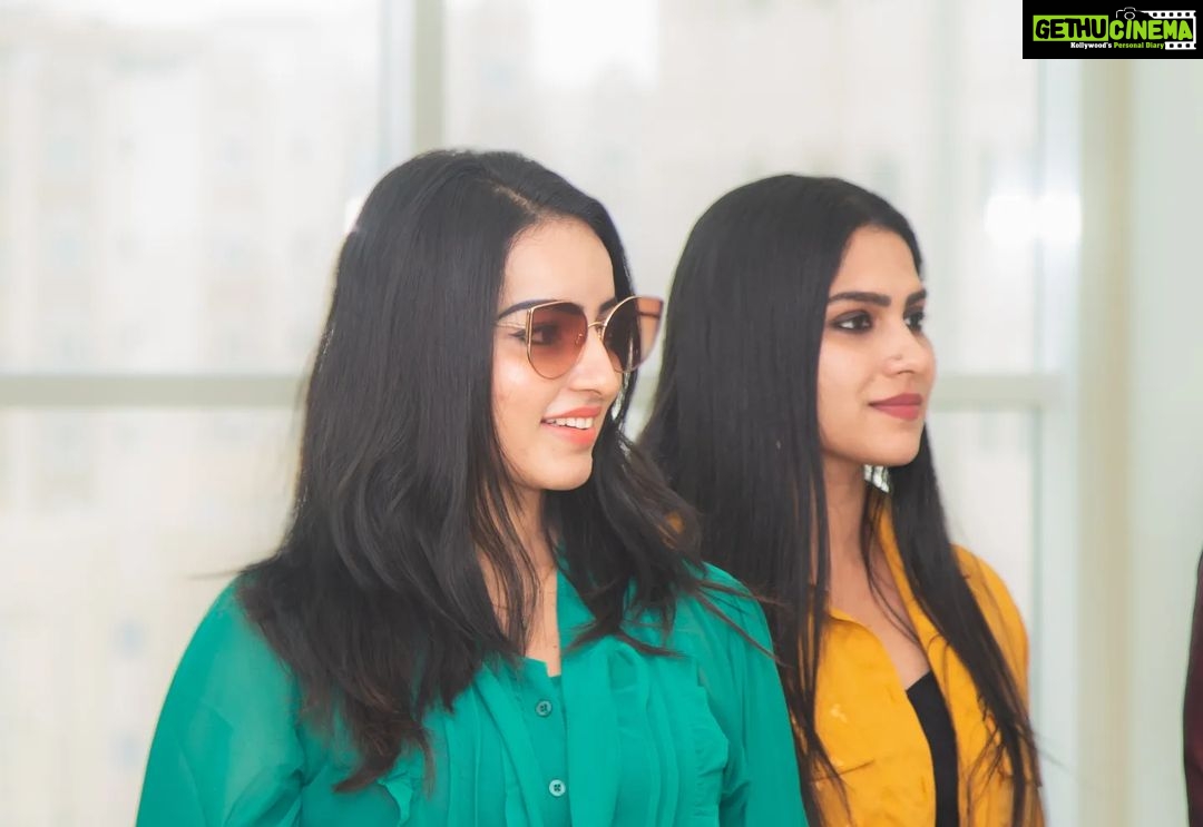 Swasika Instagram - Thank you @mfwai_qatar and @qfm @malayalam986 Qatar for the warm welcome and hospitality,and proud to be a small part of CBI 5 @malavikacmenon @arjunnandhakumar #mammootty #cbi5 #swasika #malavikacmenon #arjunnandakumar #mamoottyfansqatar
