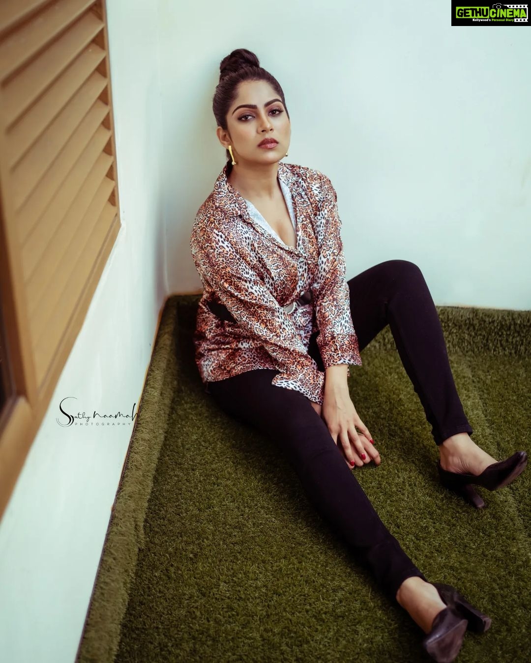 Swasika Instagram - Style is something each of us already has, all we need to do is find it." —Diane von Furstenberg Costume : @flyhigh______ Stylist : @_gokulkunjumon_ Makeup : @mukeshmuralimakeover Photography : @sruthy_naamah Team : @raman_effect @arun_s_siva @nithinbenny21 #swasikavj #photoshoot #malayalamactress