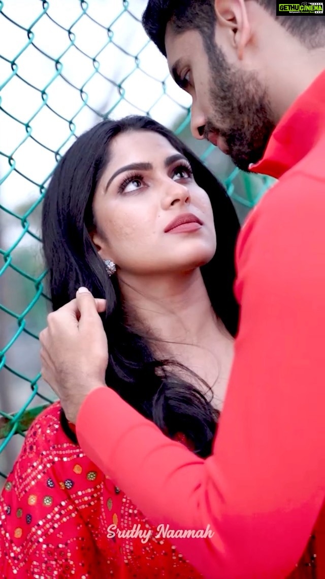 Swasika Instagram - Passion makes the world go 'round. Love just makes it a safer place and the best thing to hold onto in life is each other . Happy Valentines Day ❤ Gehriyaan With @premjacob06 Costume : @flyhigh______ , @_gokulkunjumon_ Makeup : @mukeshmuralimakeover Photography : @sruthy_naamah Team : @raman_effect @arun_s_siva @nithinbenny21 Cut & colouring: @blisfilmmakers #swasikavj #premjacob #happyvalentinesday #photoshoot #partnerincrime #redlove #gehraiyaan #doobey #dubey #deepikapadukone