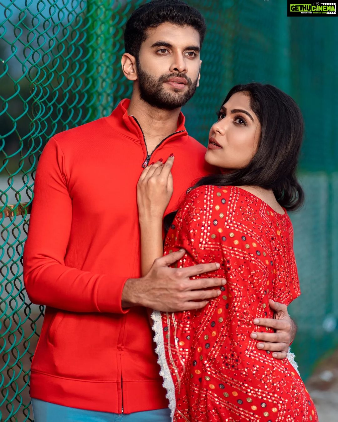 Swasika Instagram - Passion makes the world go 'round. Love just makes it a safer place and the best thing to hold onto in life is each other . Happy Valentines Day ❤ With @premjacob06 Costume : @flyhigh______ , @_gokulkunjumon_ Makeup : @mukeshmuralimakeover Photography : @sruthy_naamah Team : @raman_effect @arun_s_siva @nithinbenny21 Retouch : @finalcanvas #swasikavj #premjacob #happyvalentinesday #photoshoot #partnerincrime #redlove