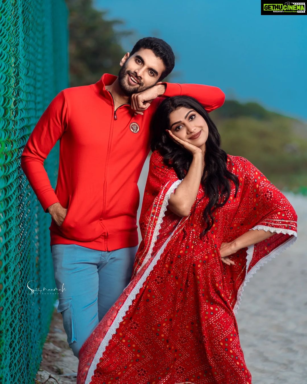 Swasika Instagram - Passion makes the world go 'round. Love just makes it a safer place and the best thing to hold onto in life is each other . Happy Valentines Day ❤ With @premjacob06 Costume : @flyhigh______ , @_gokulkunjumon_ Makeup : @mukeshmuralimakeover Photography : @sruthy_naamah Team : @raman_effect @arun_s_siva @nithinbenny21 Retouch : @finalcanvas #swasikavj #premjacob #happyvalentinesday #photoshoot #partnerincrime #redlove