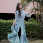 Swasika Instagram - Little Little Love 🥰 Costume : @swapnamanthra Videography: @abi_fine_shooters #littlelittle #swasikavj #saraalikhan #dhanush #atrangire #dancereel #reelslove #reelitfeelit #reelsofinstagram #trending