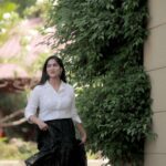 Swasika Instagram - Meri har mann mani bas tum tak ❣ Video credits : @abi_fine_shooters Costume : @swapnamanthra #tumtak #bastumtak #raanjhanaa #dhanush #dhanushsongs #sonamkapoor #favouritesong #justreeling #trendingreels #swasikavj #swasikavijay