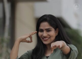 Swasika Instagram - Trending with the #kachabadam grooves ! Videography: @abi_fine_shooters #swasika #swasikavj #swasikavijay #boi #creators #kachabadam #trending #reelitfeelit #dancelove #trendingdance