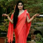 Swasika Instagram – People will stare. Make it worth their while.
MUA- @mukeshmuralimakeover
📸- @akhil_photography_tvm
.
.
.
.
.
.
#swasikavj #swasikalovers #swasikafans #swasikavijay #swasikaphotoshoot #redcarpet #mukeshmuralimakeup #mukeshmuralimakeover
#mukeshmuralimakeovers#celebritymakeup
#southindianactress  @preethaneelambari @swasikafan_2000 @swasikafanpage @amala__rahul @swasi_an