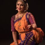 Swasika Instagram – It is an immense happiness to any classical dancer to perform at soorya festival.
This was my first performance at soorya festival and I thank all my gurus for training me to reach such a platform.
This performance will always remain special to me.

#swasika #swasikavj #classicaldancer #sooryfestival #sooryakrishnamoorthy