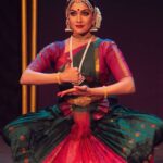 Swasika Instagram - It is an immense happiness to any classical dancer to perform at soorya festival. This was my first performance at soorya festival and I thank all my gurus for training me to reach such a platform. This performance will always remain special to me. Photography: @srees_fotography #swasika #swasikavj #classicaldancer #sooryfestival #sooryakrishnamoorthy